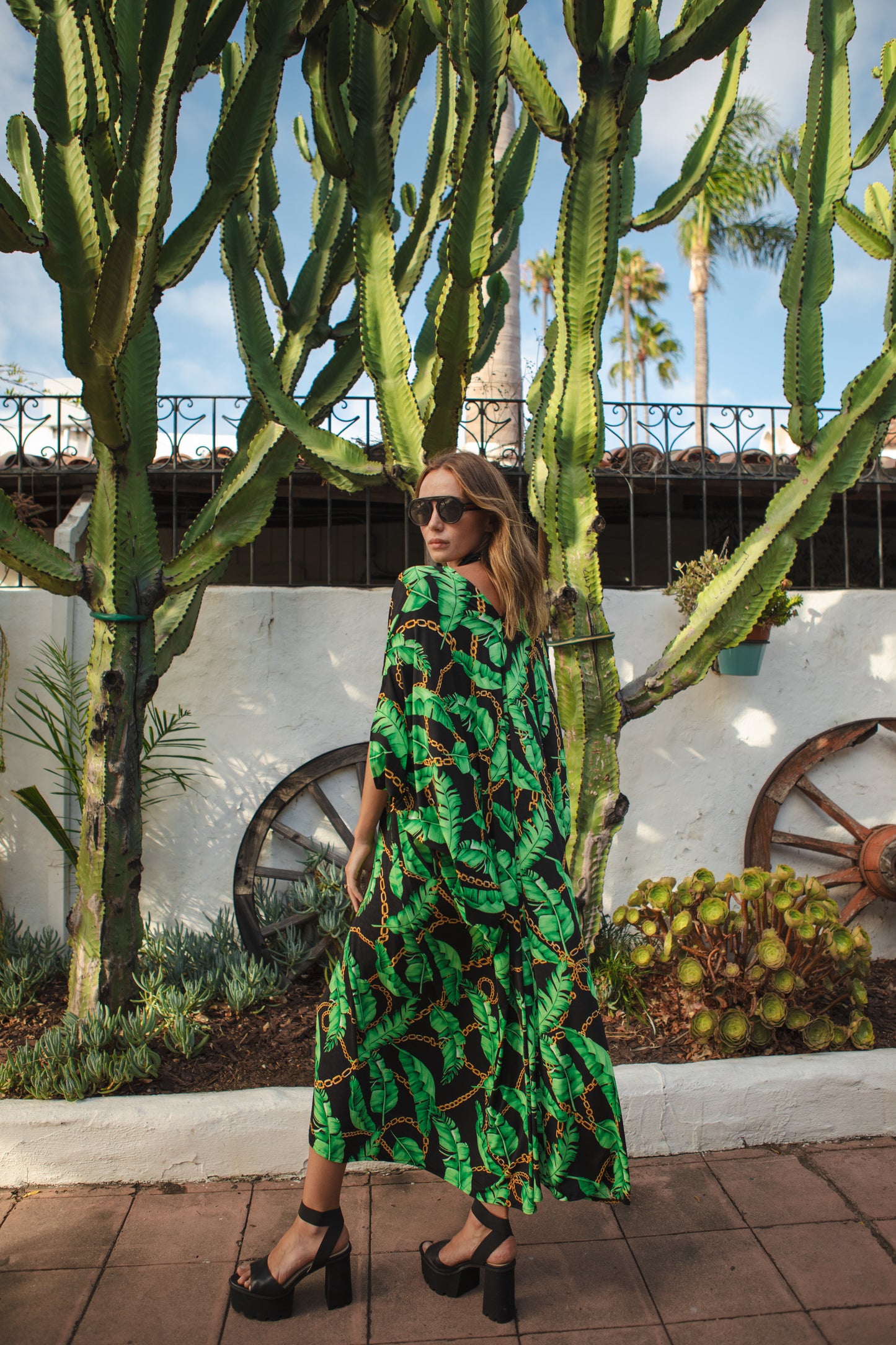 jennafer grace Rico Palma Caftan black and green repeating palm leaf chain print pattern tropical kaftan mumu shift dress coverup casual boho bohemian hippie beach resort spa lounge loungewear layering unisex handmade in California USA
