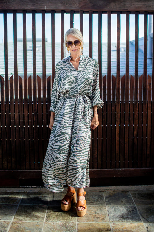 Sweeping Palm Roper Maxi Dress