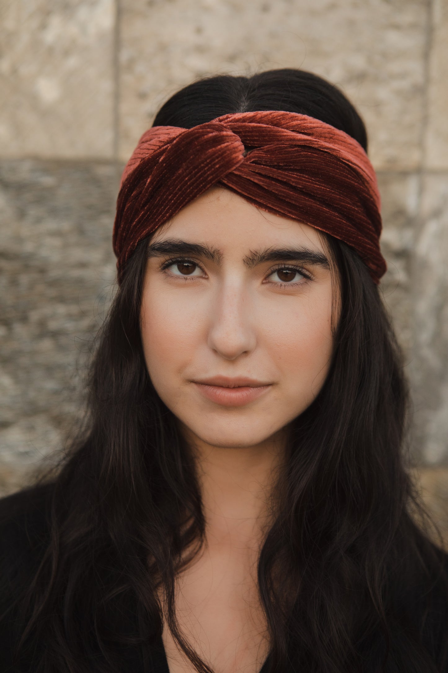 jennafer grace Burnt Sienna Ribbed Velvet Twist Headband turban turbanesque head band burnt umber rust copper titian tawny russet henna velvet velveteen boho bohemian hippie retro vintage 1920s 20s revival roaring twenties unisex handmade in california usa