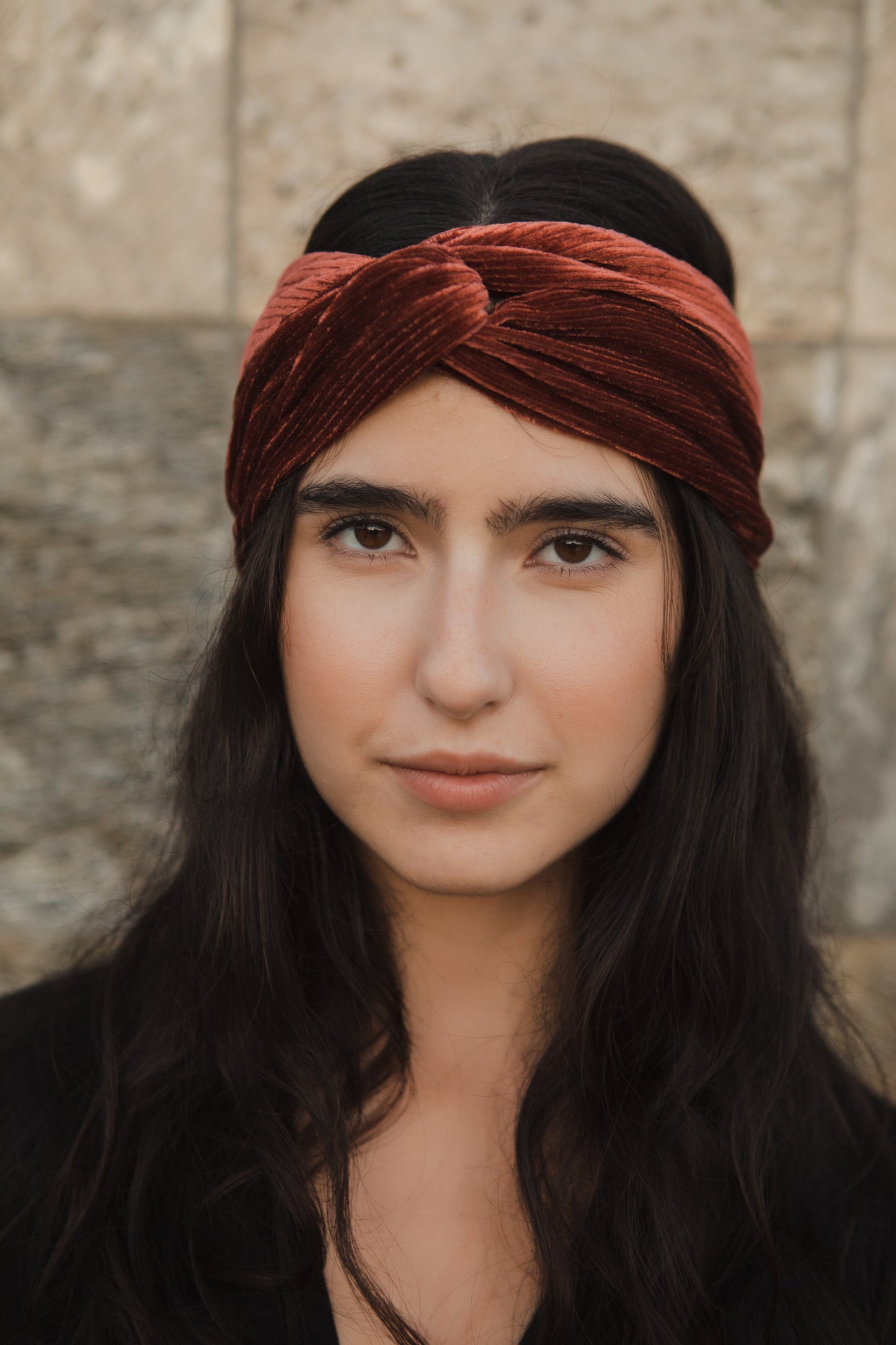 jennafer grace Burnt Sienna Ribbed Velvet Twist Headband turban turbanesque head band burnt umber rust copper titian tawny russet henna velvet velveteen boho bohemian hippie retro vintage 1920s 20s revival roaring twenties unisex handmade in california usa