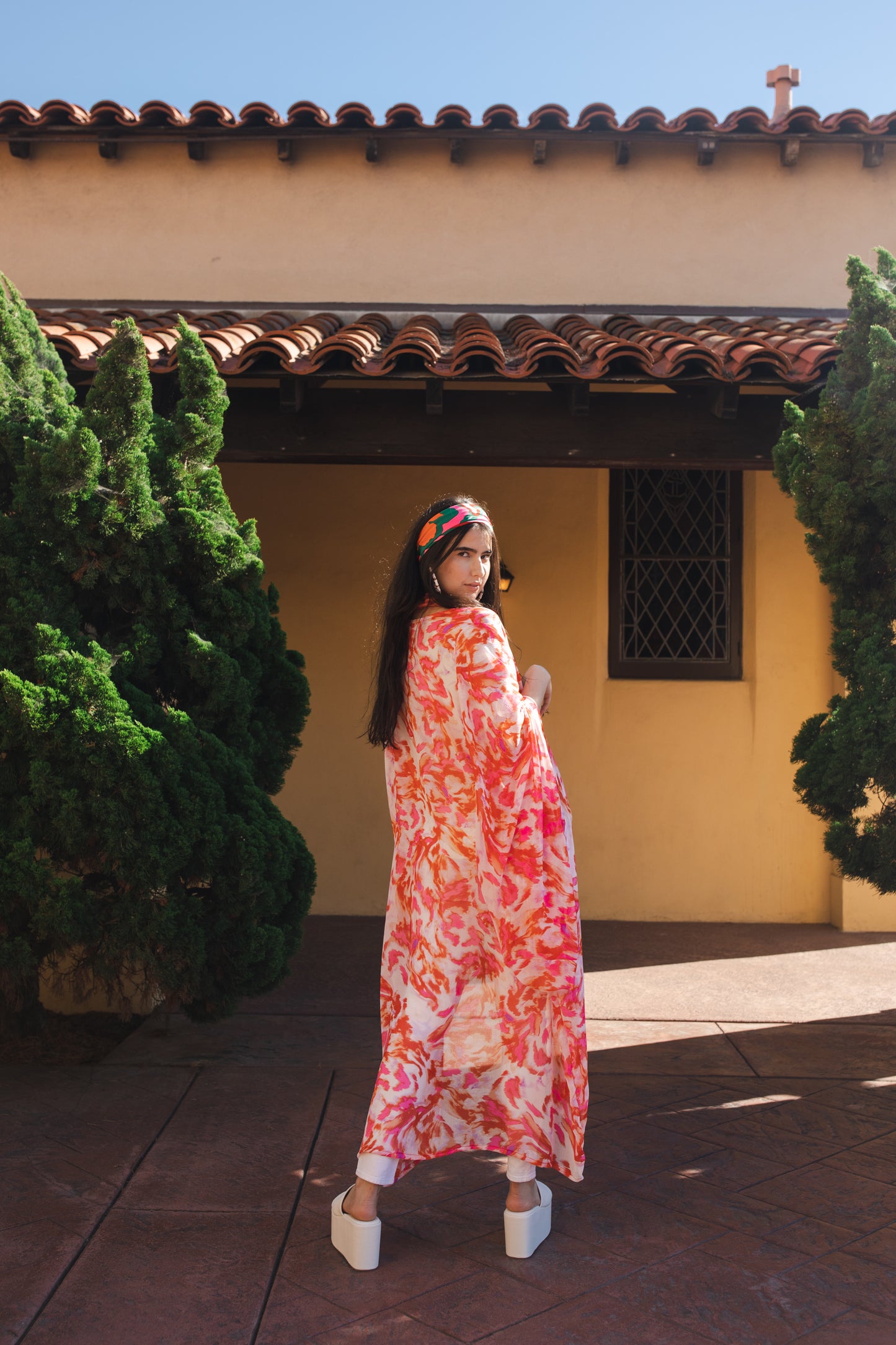 jennafer grace Miami Beach kimono ivory white with hot pink fuchsia neon orange abstract tie-dye print coverup wrap dress with pockets duster jacket robe boho bohemian hippie whimsical romantic beach poolside resort cabana lounge wear unisex handmade in California USA