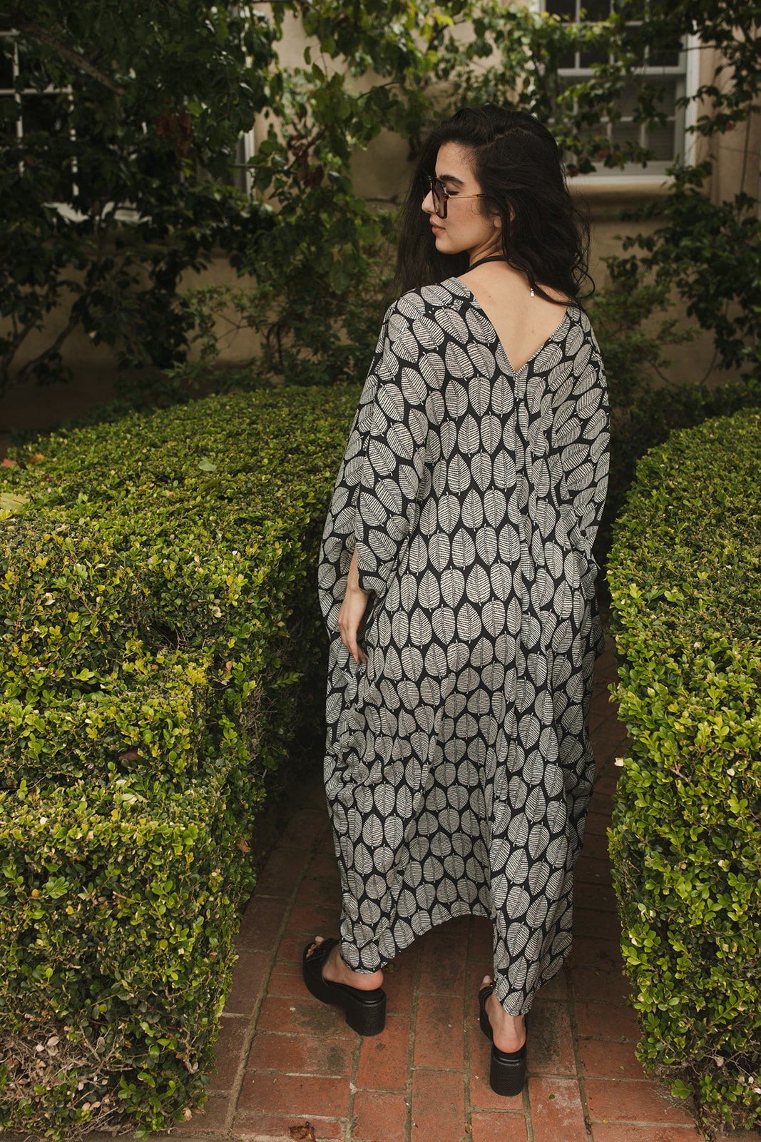 jennafer grace Banana Leaf Caftan black and white repeating leaf print pattern kaftan mumu shift dress coverup casual boho bohemian hippie beach resort spa lounge loungewear layering unisex handmade in California USA