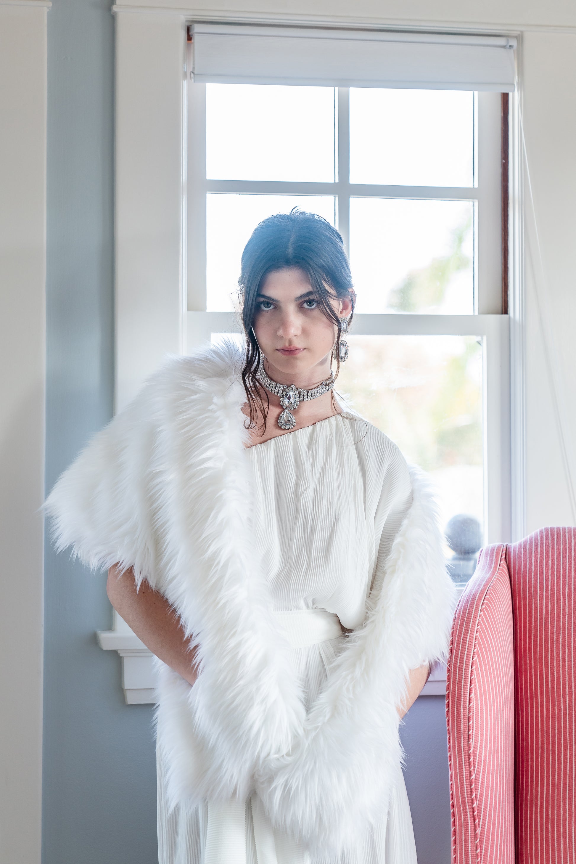Material Girl White Faux Fur Shawl – Jennafer Grace Material Girl White Faux Fur Shawl – Jennafer Grace