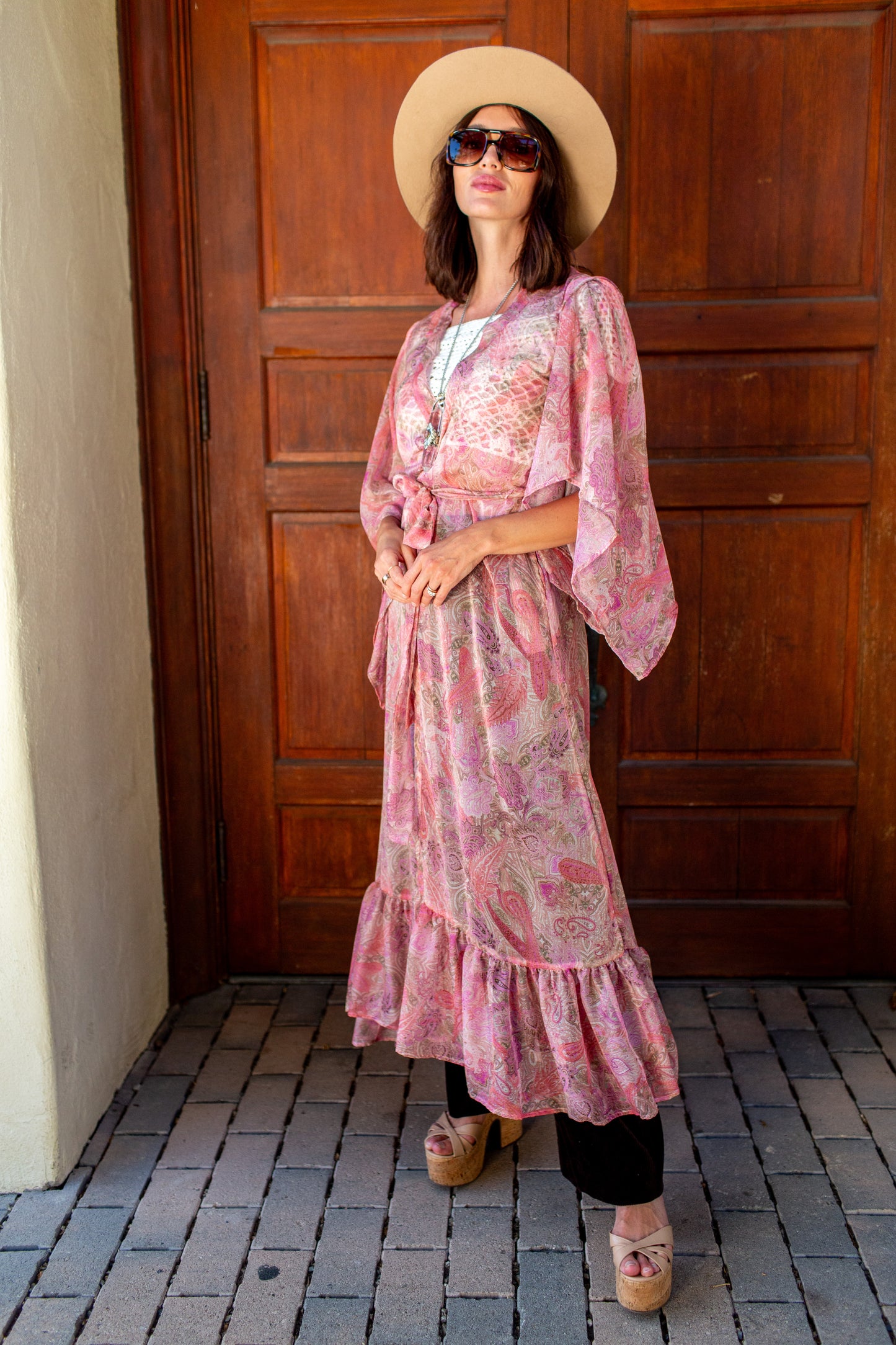 Janys Scarf Sleeve Kimono In Blushing Paisley PRE-ORDER
