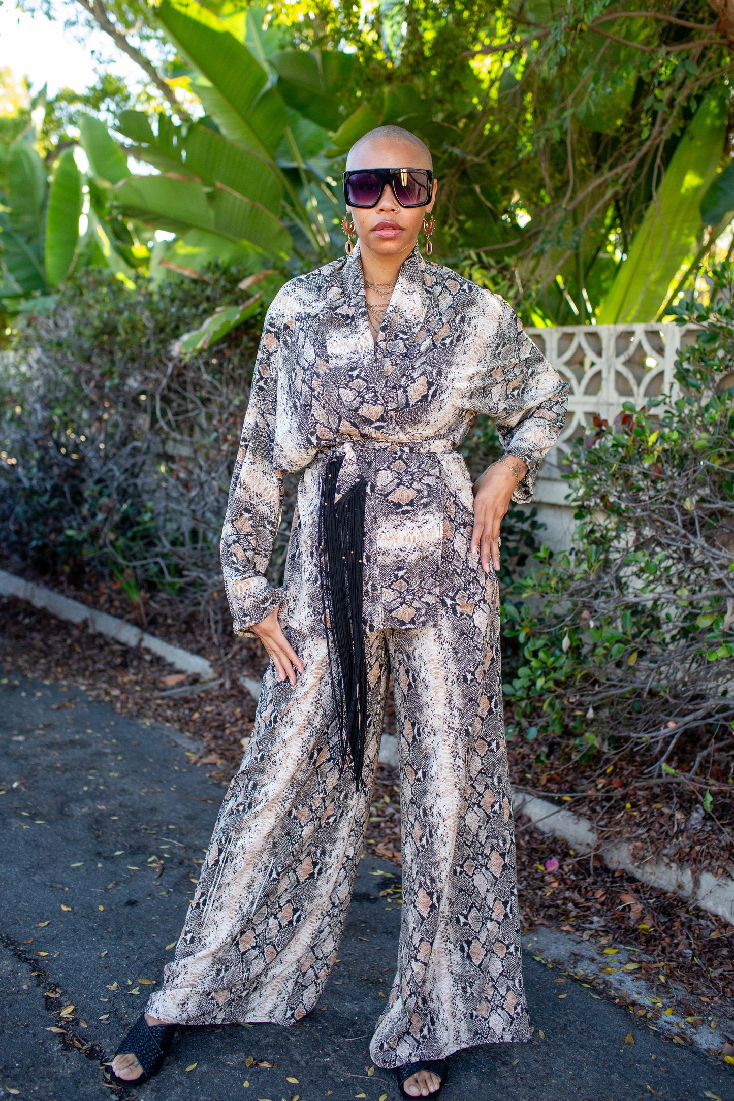 Monochrome Serpentine Dolman Palazzo Set