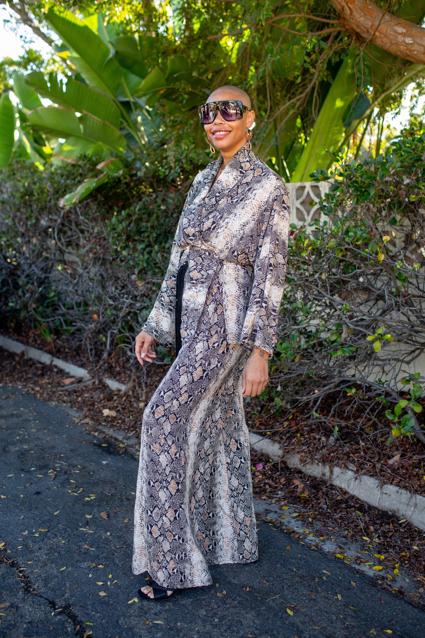 Monochrome Serpentine Dolman Palazzo Set