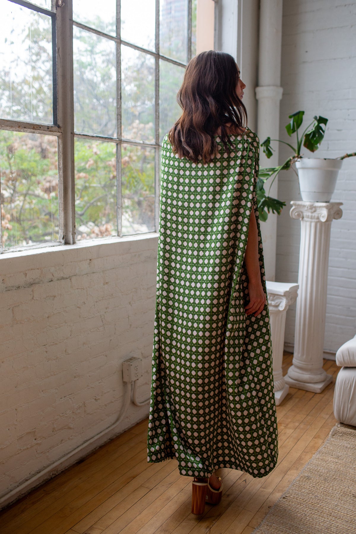 Roma Column Caftan In Vert Cannage