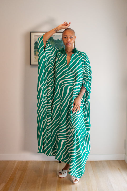 Talitha Cinched Waist Caftan In Jungle Jewel
