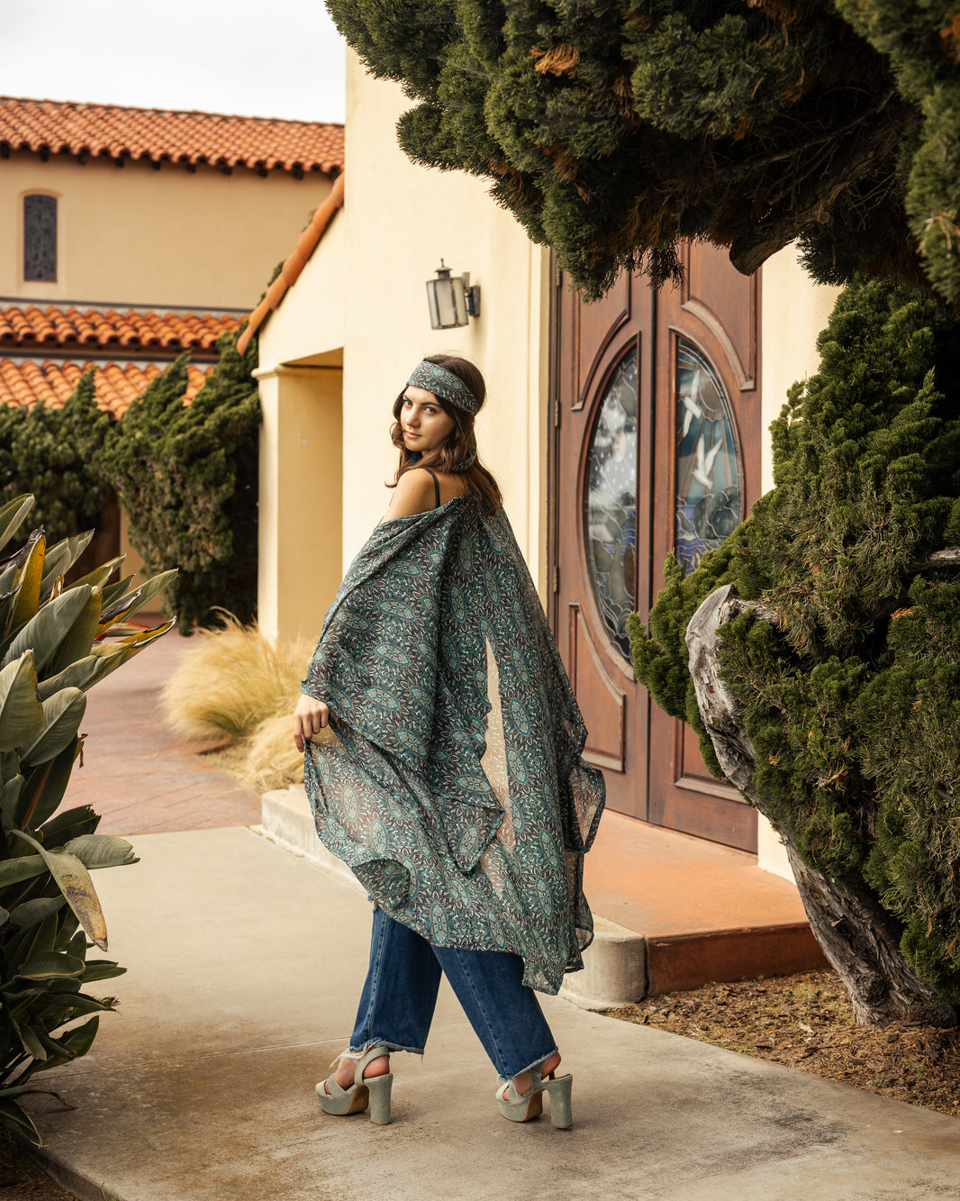 KIMONOS – Jennafer Grace