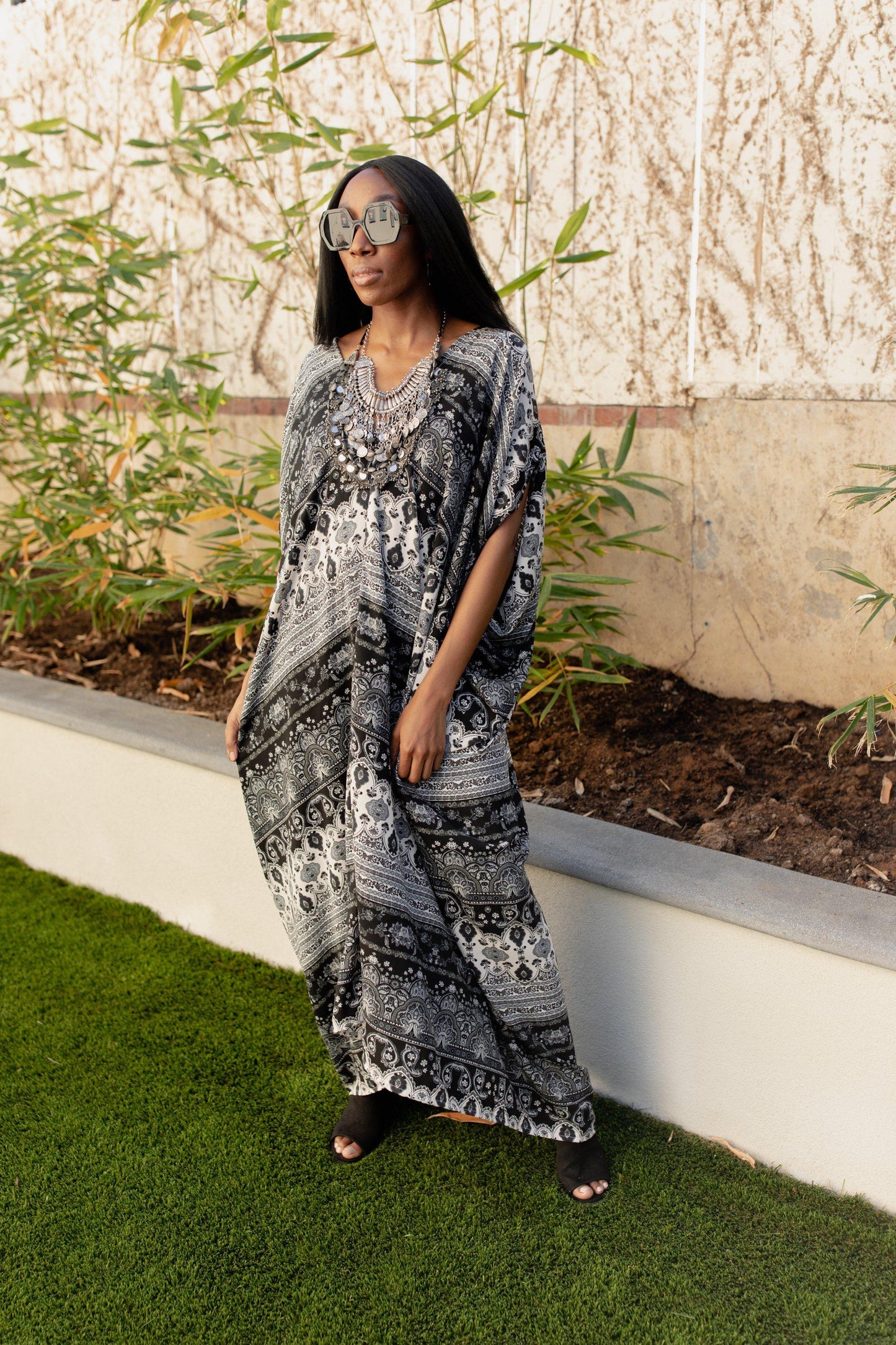 caftan mumu shift dress coverup black white paisley bold goth gothic boho bohemian hippie beach resort spa lounge loungewear layering unisex handmade
