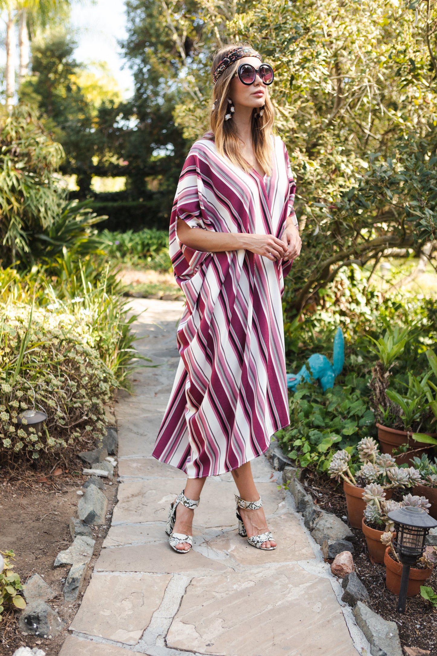 jennafer grace Mulberry Stripe caftan wine plum violet-red pink mauve white black bold vertical stripes striped retro 70s 1970s kaftan mumu shift dress coverup casual boho bohemian hippie beach resort spa lounge loungewear layering unisex handmade in California USA
