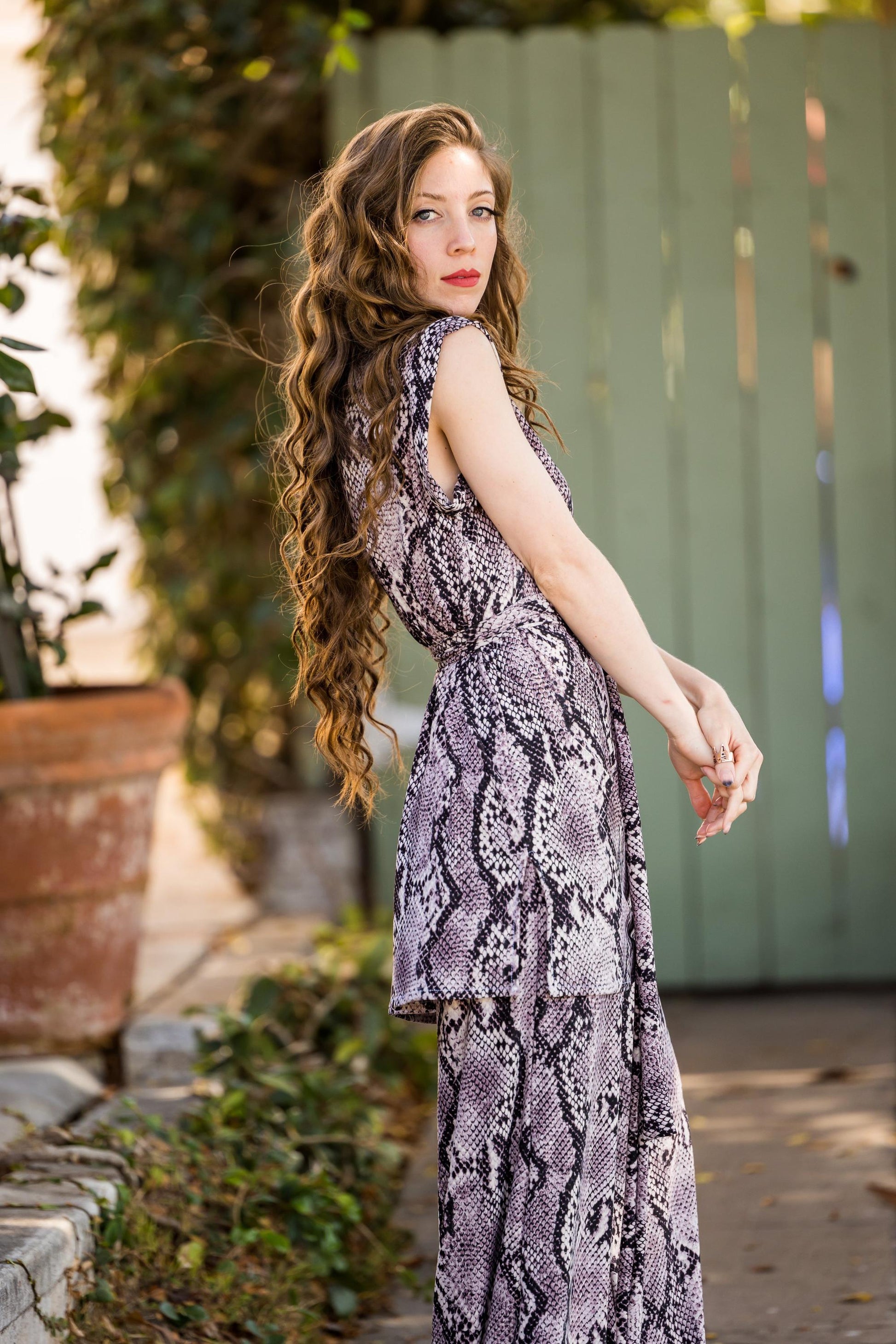 snake print, silver, lounge wear, lounge set, lounge tunic, palazzo pants, chic, flowy, boho, pockets, handmade, madeinusa, jennafergrace